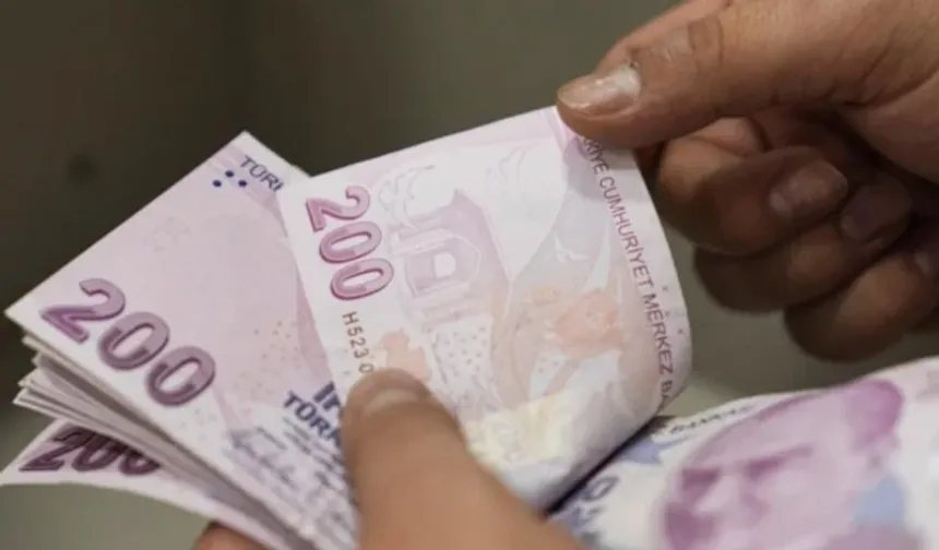 Emeklilere zam farkının ödeneceği tarih netleşti