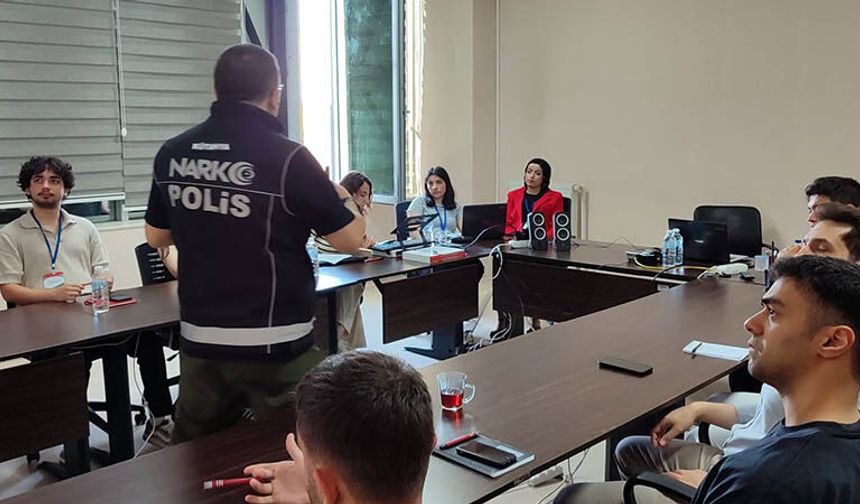 Kütahya polisinden uyuşturucuya karşı bilgilendirme seferberliği
