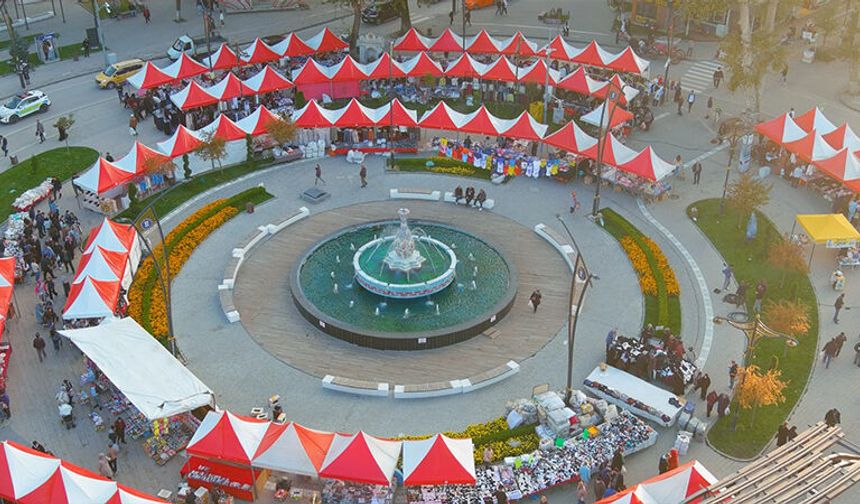 Kütahya’da Yöresel Lezzetler Festivali ilgi görüyor