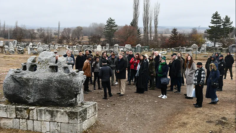 Ab Türkiye Delegasyonu Başkanı, Aizanoi Antik Kenti’ni Ziyaret Etti (2)