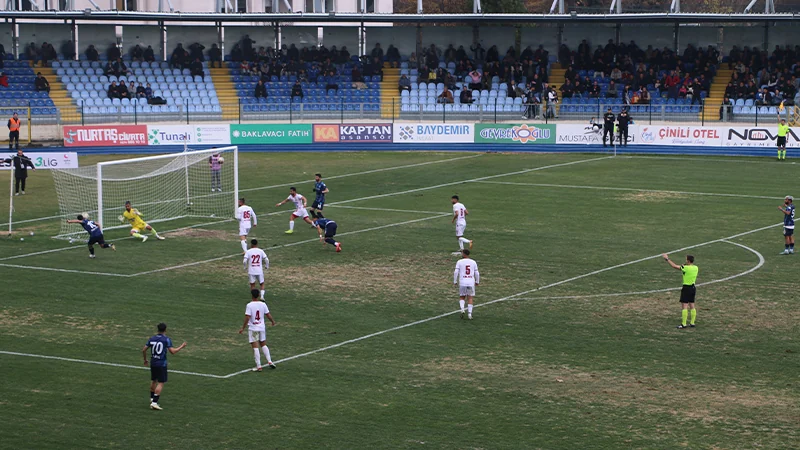 Belediye Kütahyaspor Evinde Istediğini Alamadı (2)