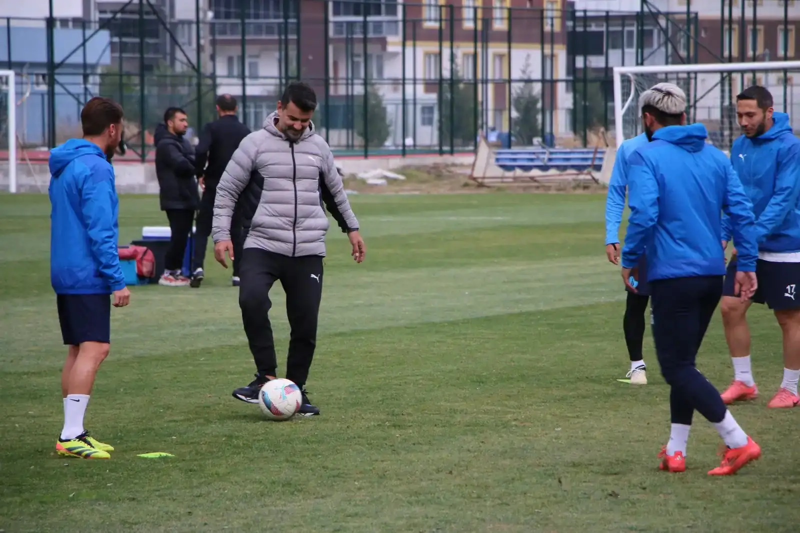 Belediye Kütahyasporda Laleci Ilk Antrenmanına Çıktı3