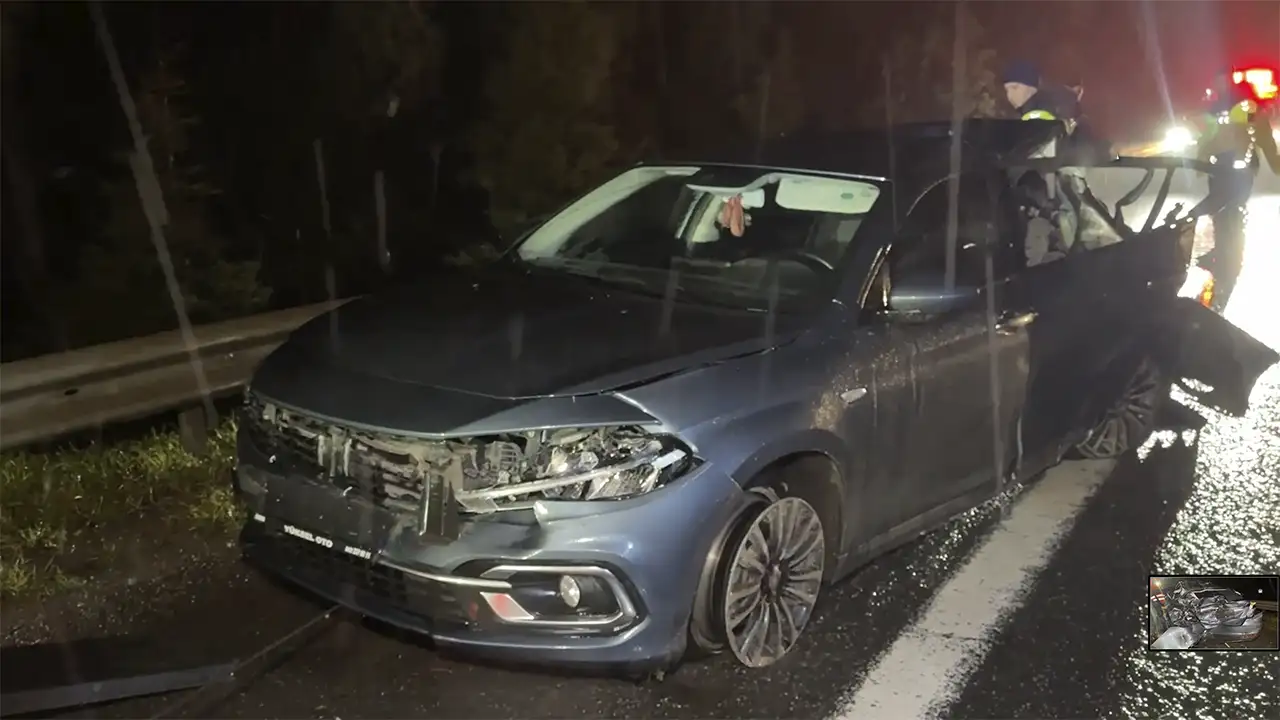 Düzce'de Tır Otomobile Çarptı 3 Yaralı