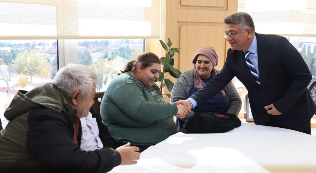 Kütahya Dpü Rektöründen Teşekkür Belgesi2