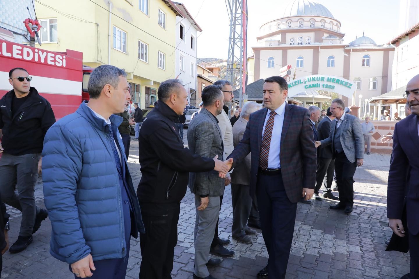 Kütahya Valisi Işın, Yangın Çıkan Köye Gitti (2)