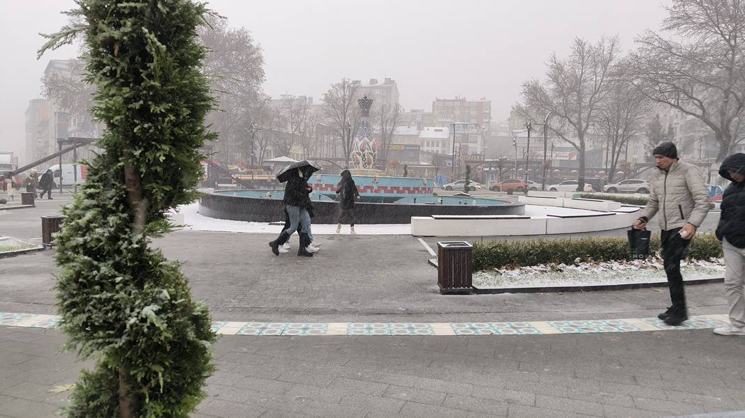 Kütahya Ya Mevsimin Ilk Karı Yağdı (4)