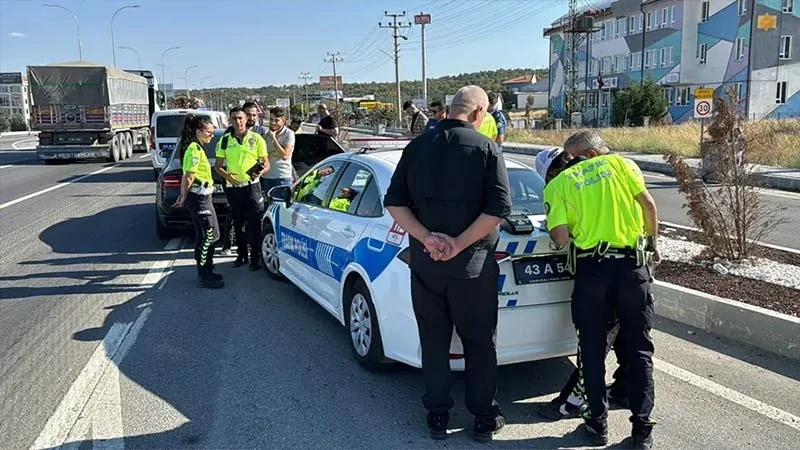 Kütahya'da Çakar Kullanan Araç Sürücülerine Kötü Haber (2)