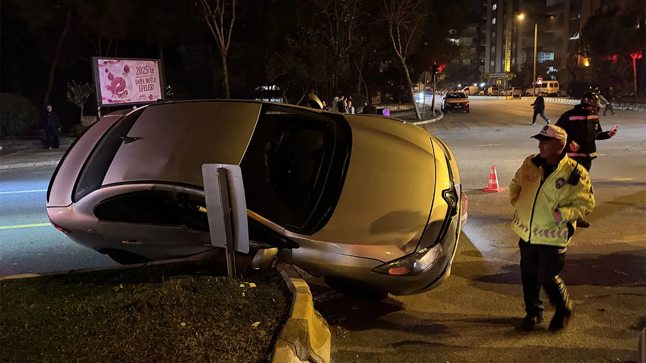 Aydın'da Otomobiller Çarpıştı 2 Yaralı2