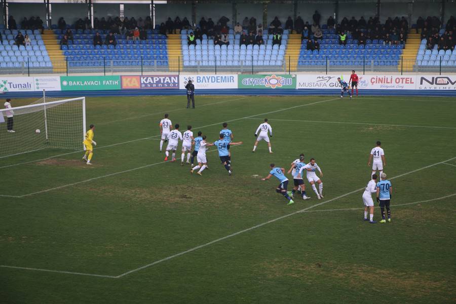 Belediye Kütahyaspor 3 Puanı 4 Golle Aldı  (2)