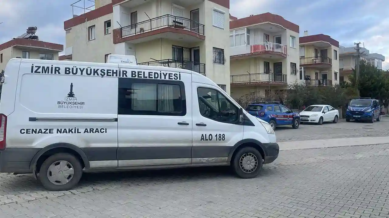 İzmir'de Bir Kadın Evinde Ölü Bulundu