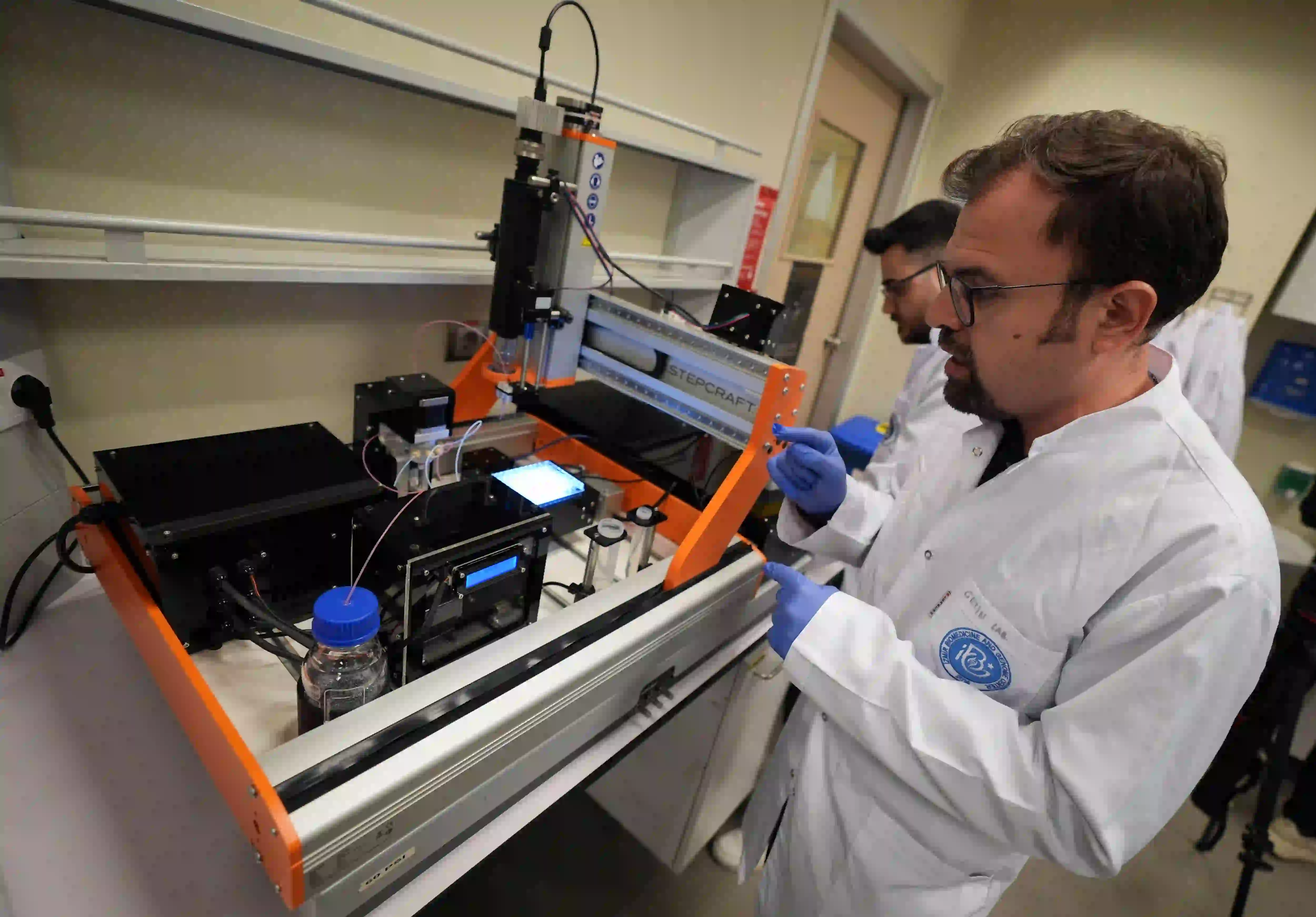 Kanser Ve Ilaç Araştırmalarında Hücre Çalışmaları Için Robot Üretildi1 (2)