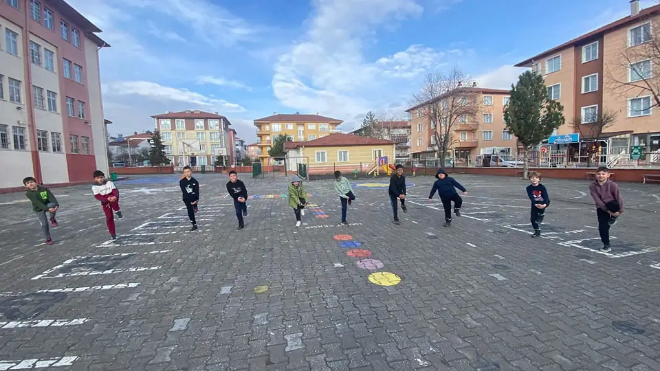 Kütahya’da Ilkokul Öğrencileri Sporla Buluştu1