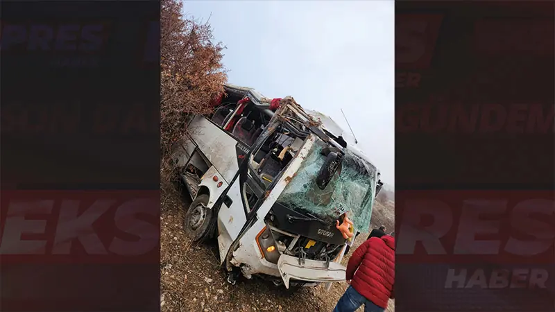 Kütahya'da Işçi Servisi Kaza Yaptı, Yaralılar Var (3)