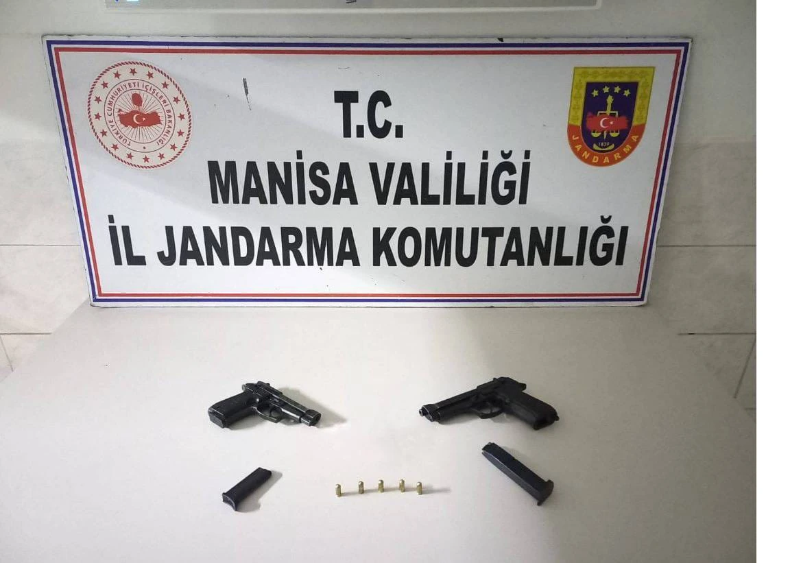 Manisa'da Silahlı Saldırıyla Ilgili 5 Zanlı Tutuklandı (1)