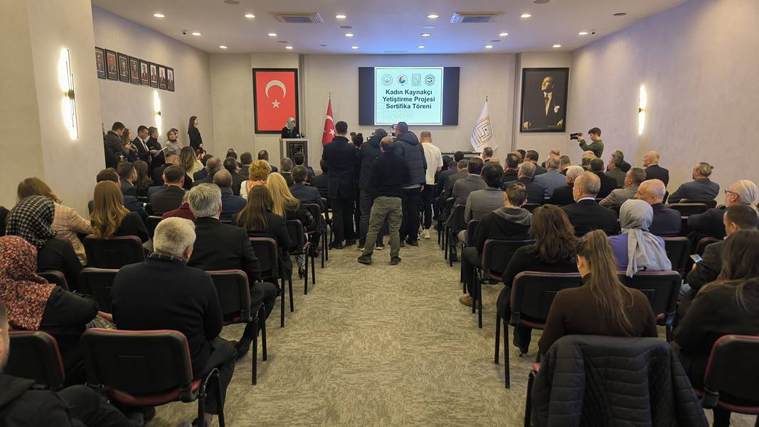 Bakan Yardımcısı Yenigün, Kütahya'da Sertifika Törenine Katıldı (5)