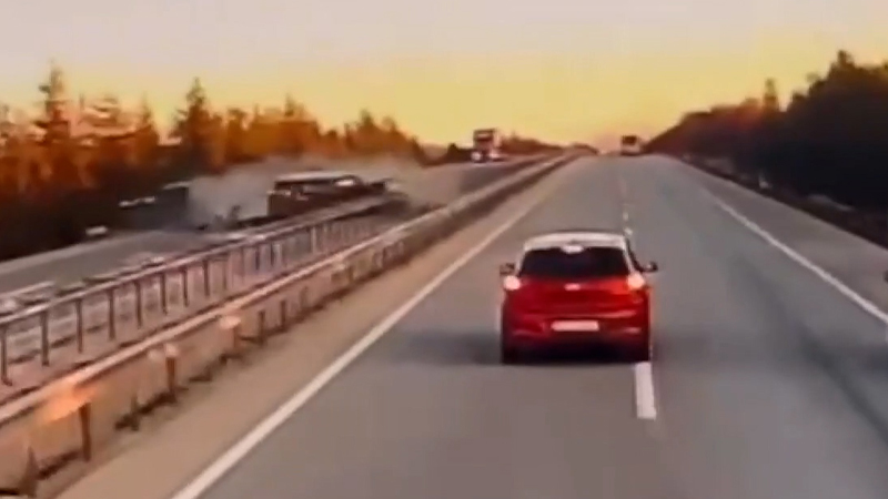 Eskişehir’de Ters Şeritte Giden Araç Kazaya Yol Açtı 1 Ölü 4 Yaralı (2)