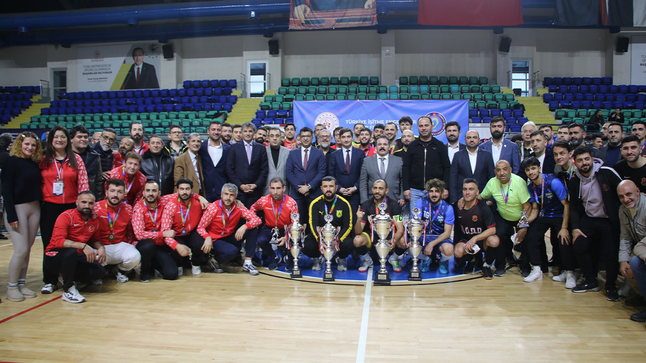 Kütahya’da Futsal Türkiye Şampiyonası Finali Yapıldı6