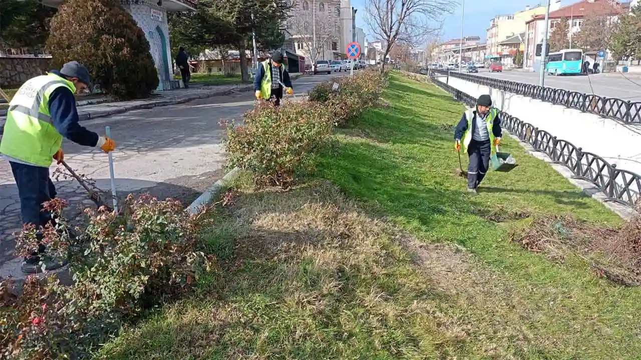 Kütahya’da Temizlik Ekipleri, Işbaşında1