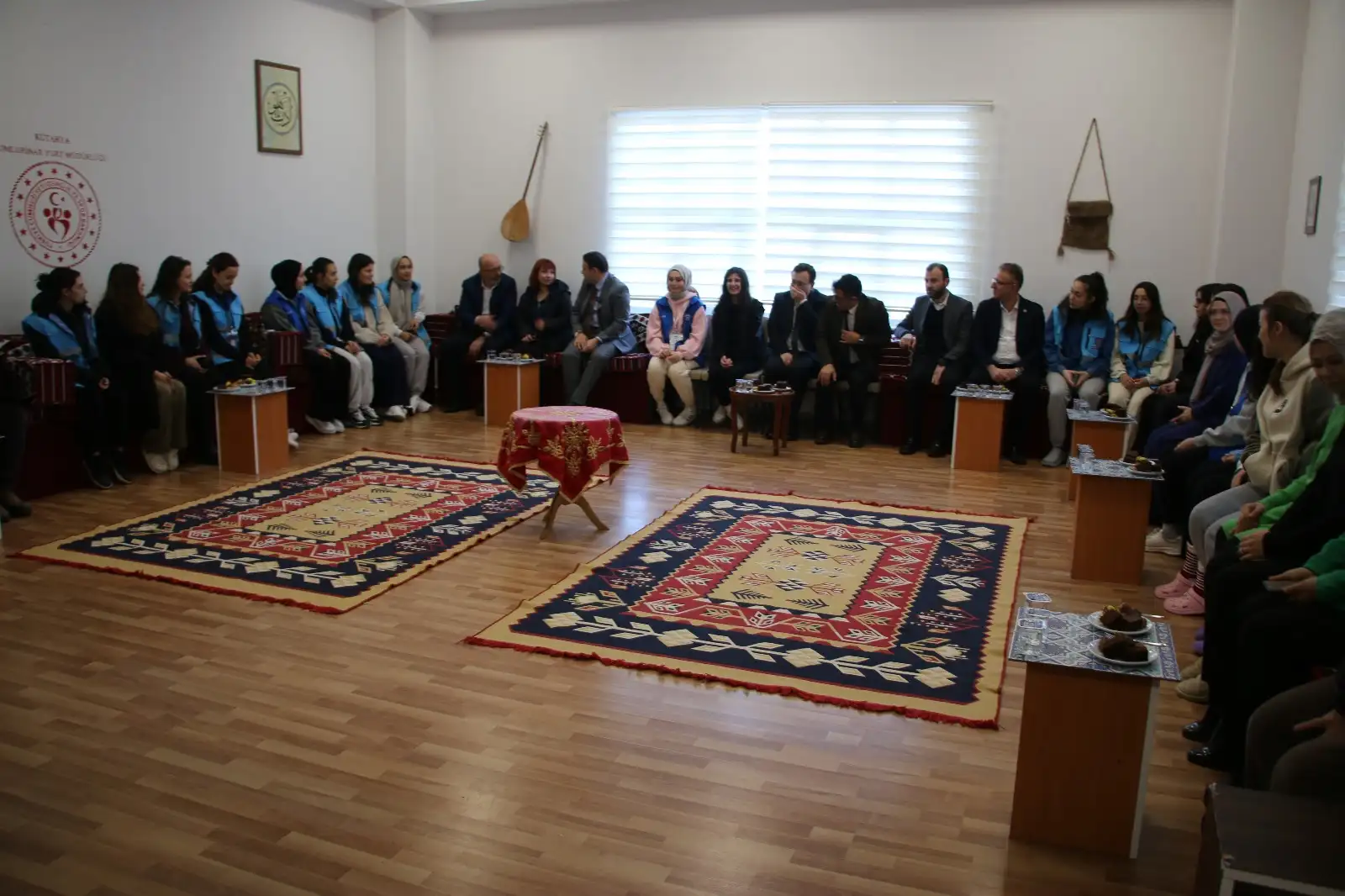 Kütahya’da Üniversite Öğrencileri, Vali Işın’dan Destek Istedi 1