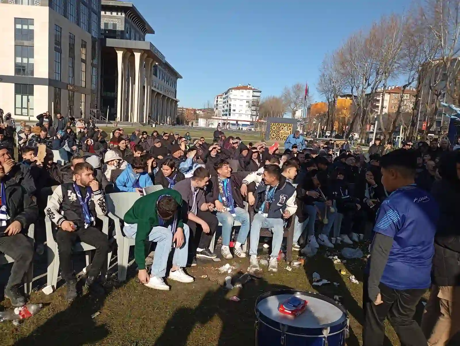 Kütahyalılar Maçı Dev Ekrandan Seyretti1 2