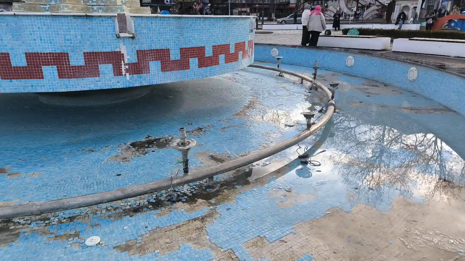 Kütahya’nın Simgelerinden Vazo, Kırık Dökük 2