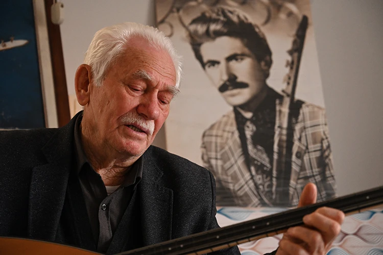 70 Yıldır Saz Çalan Aşık Feymani, Aşıklık Geleneğini Yaşatıyor (1)