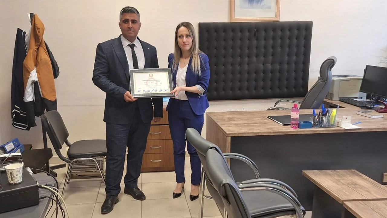 Gediz Yenikent Belediye Başkanı Cumali Öztürk, Partisinden Istifa Etti1