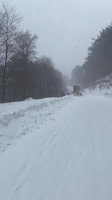 Kütahya Domaniç’te Karla Mücadele Sürüyor 