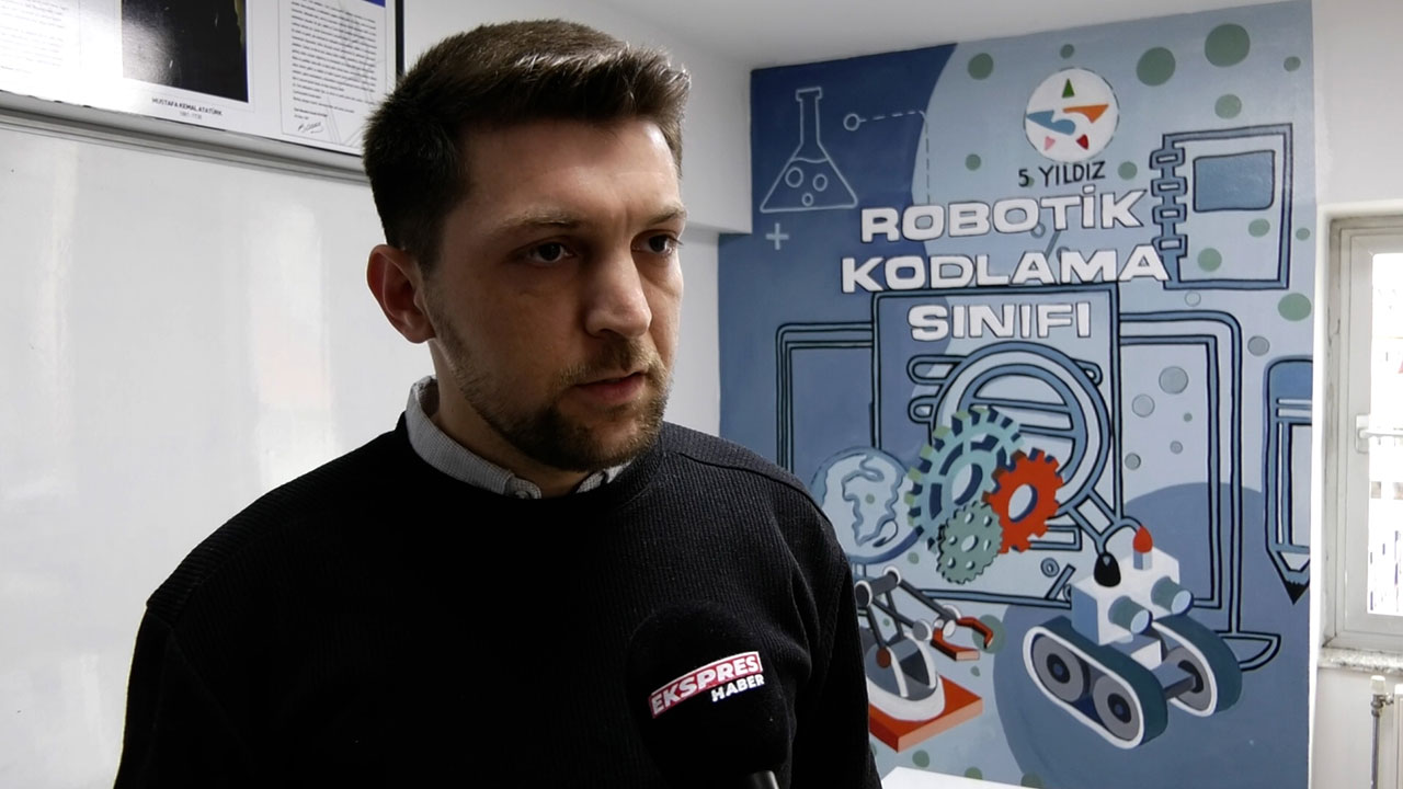 Kütahya’da 5 Yıldız Eğitim Kurumları, Teknoloji Ve Eğitimi Bir Araya Getirdi9