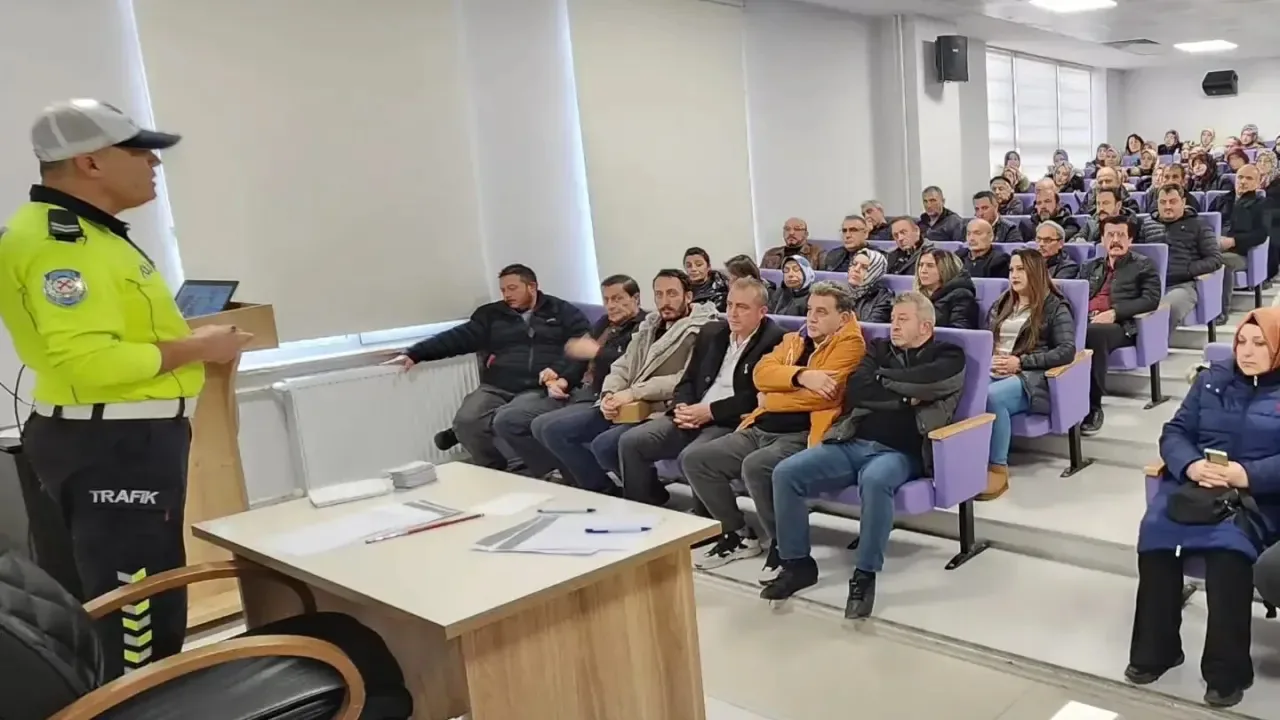 Kütahya’da 7’Den 70’E Trafik Eğitimleri Sürüyor 2