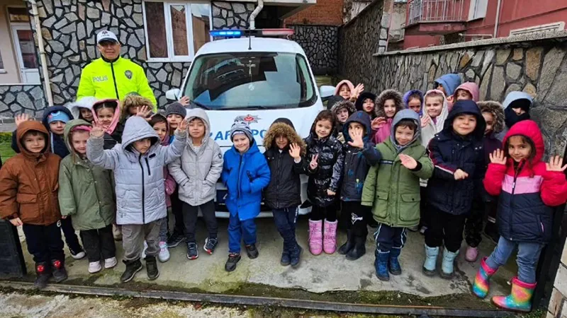 Kütahya’da 7’Den 70’E Trafik Eğitimleri Sürüyor 