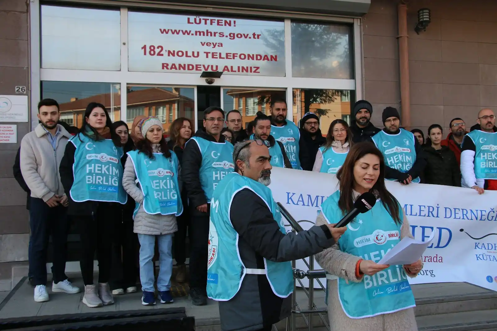 Kütahya’da Diş Hekimleri Bir Günlüğüne Iş Bıraktı (3)