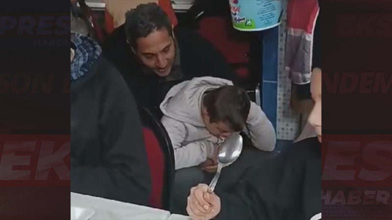 Kütahya'da Öğretmen Öğrencinin Hayatını Heimlich Manevrasıyla Kurtardı (2)