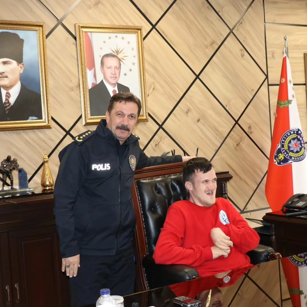 Kütahya’da Özel Çocuklar Müdür Elbir Ile Buluştu