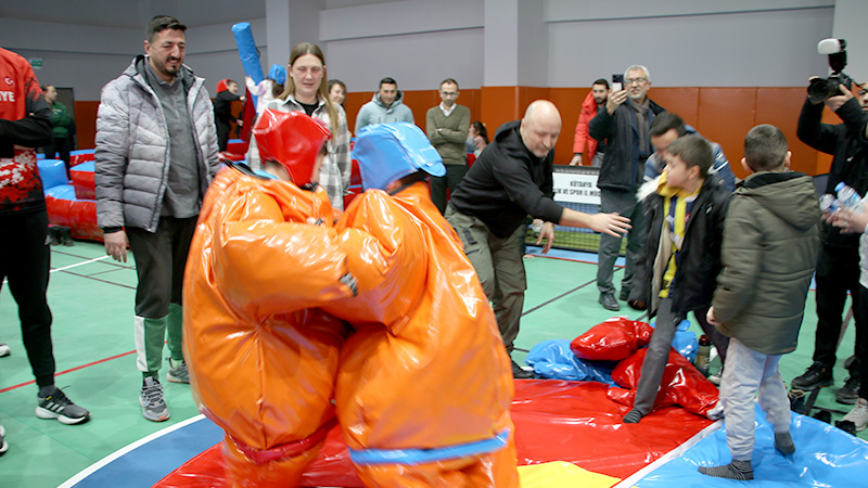 Kütahya’da ‘Spor Her Yerde’ Projesi Tanıtıldı (4)