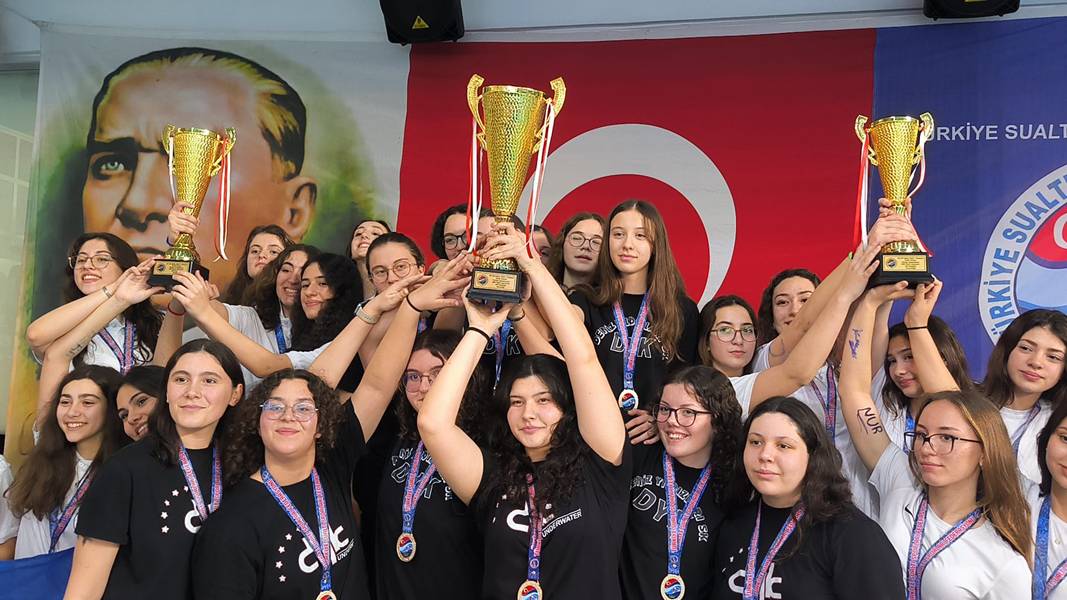 Kütahya’da Sualtı Hokeyi Türkiye Şampiyonları Belli Oldu  (5)