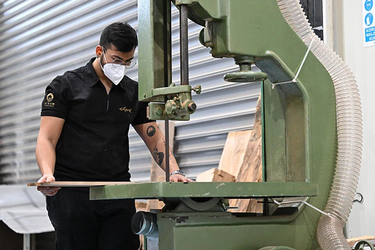 Müzisyen Cem Köksal, Gitar Üretiminde Dünyaya Açılıyor (2)