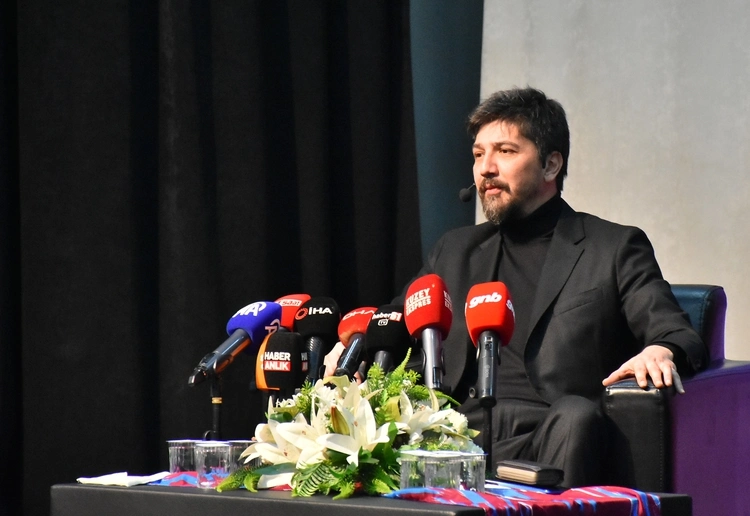 Uğurcan Çakır’ın Dünya Çapındaki Yeteneklerini Övdü Her Takımda Oynar (1)