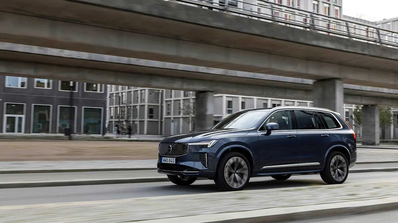 Yenilenen Volvo X C90 Tanıtıldı1