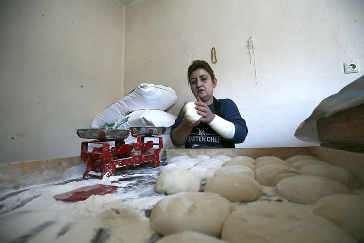 02.06 15 4 New Folder (2) Aa 37253259