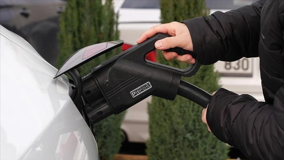 Elektrikli Araç Sayısı 208 Bine Ulaştı, Şarj Soket Sayısı Yükseldi