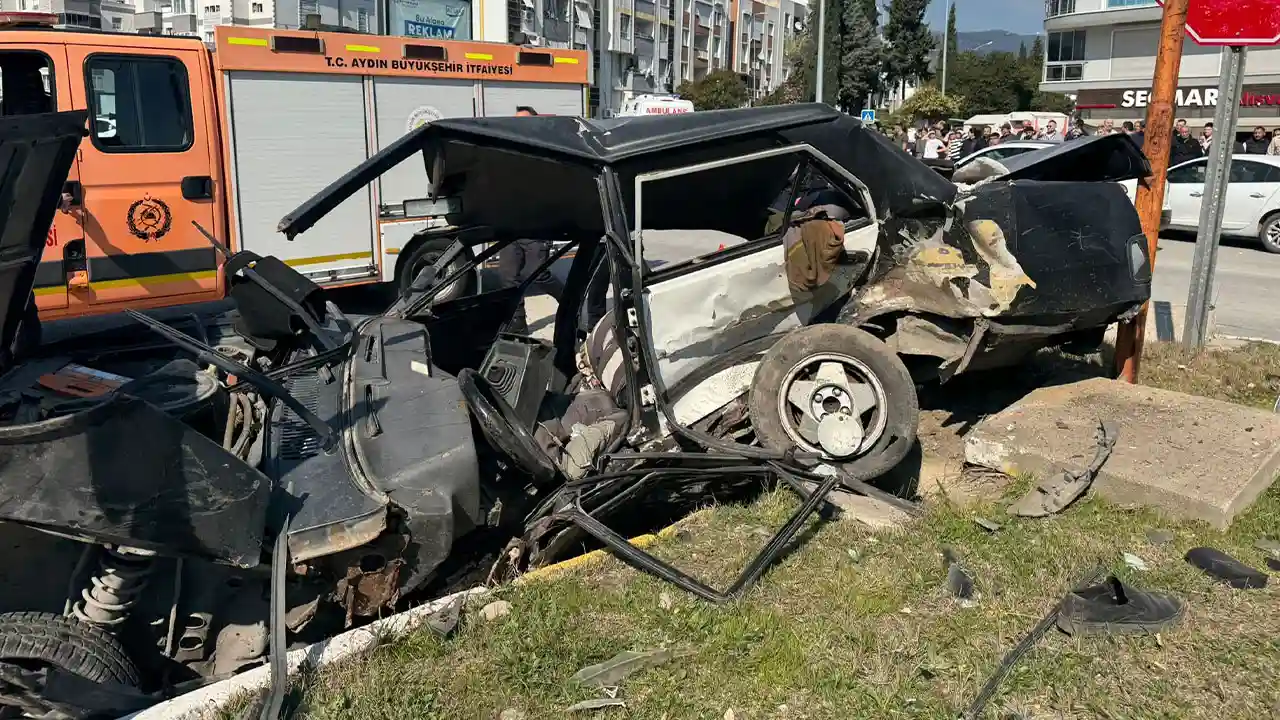 İki Otomobil Çarpıştı 1 Ölü 1 Yaralı1