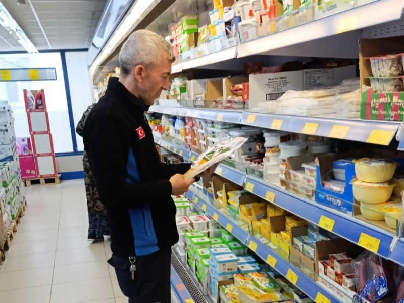 Kütahya Gedizde Marketler Denetleniyor2