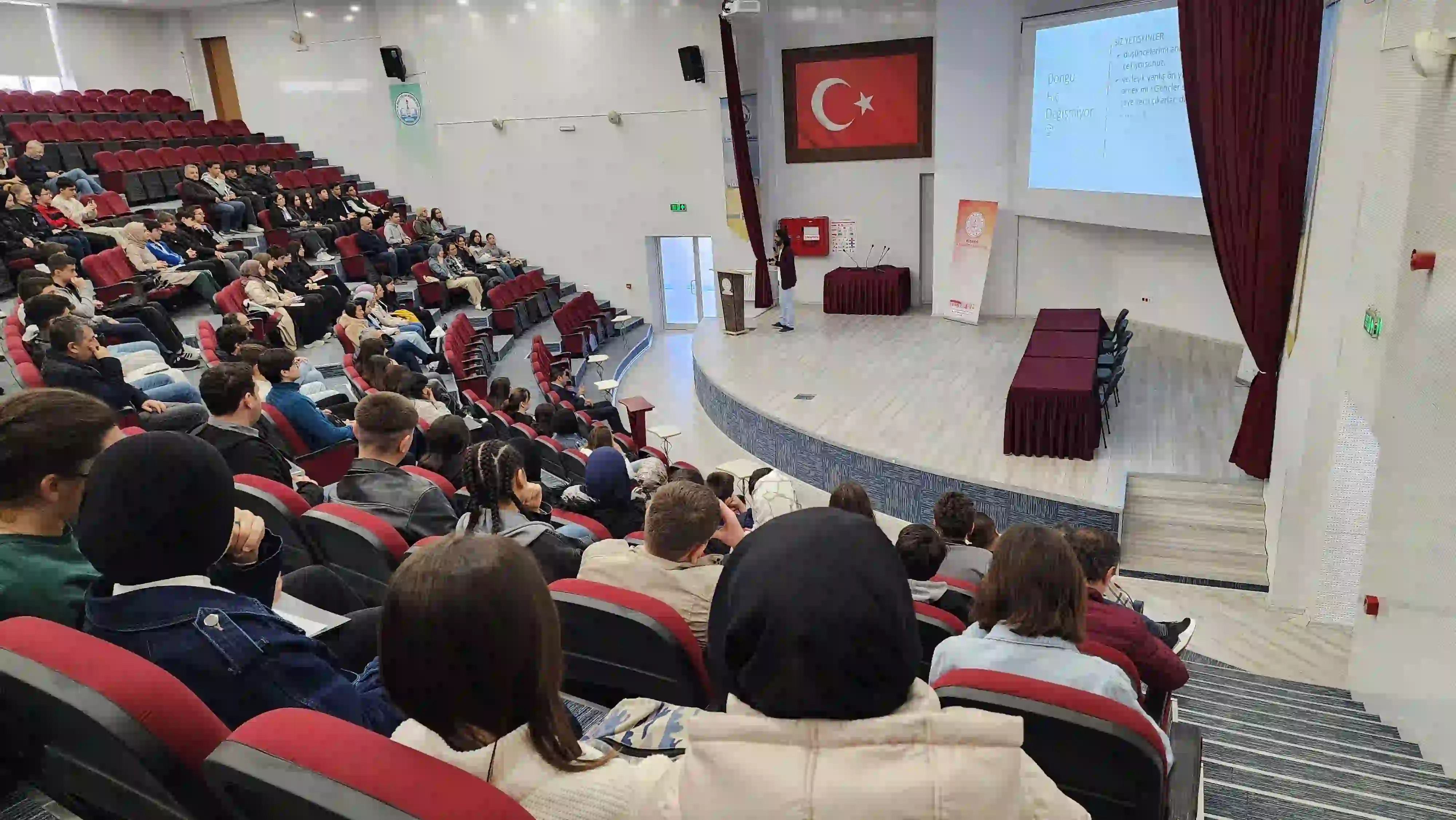 Kütahya’da Gençler Için Başlatılan Çalıştay Tamamlandı