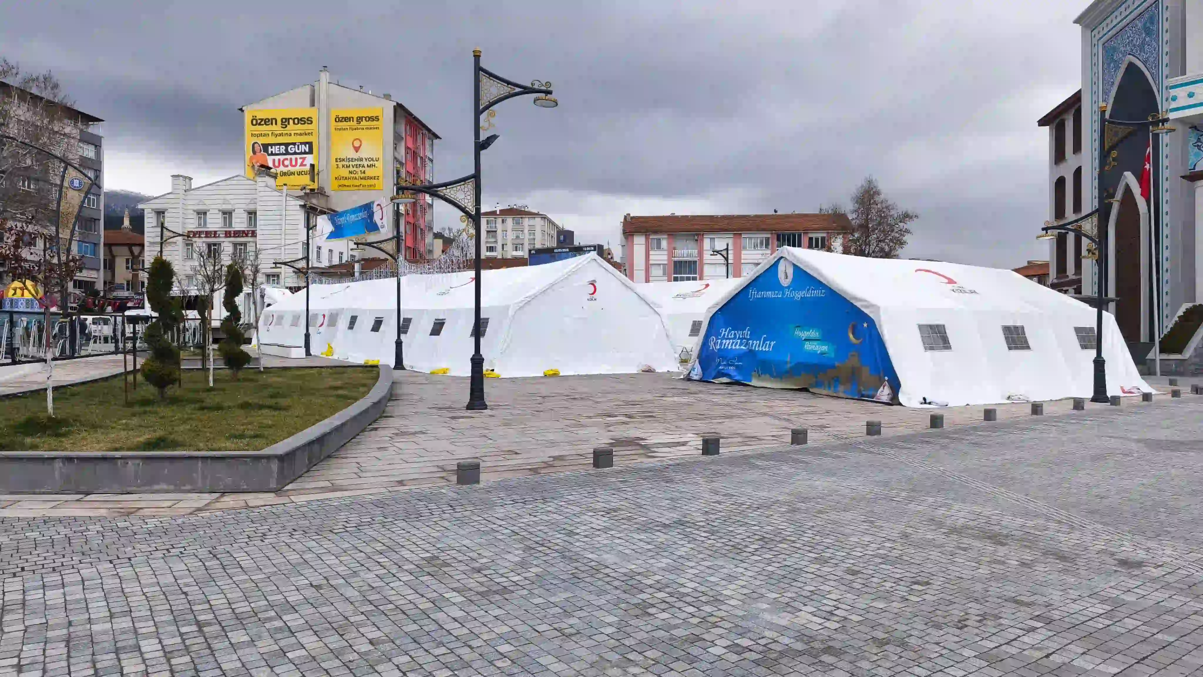 Kütahya’da Hayırseverlerin Iftarları Sürüyor 1