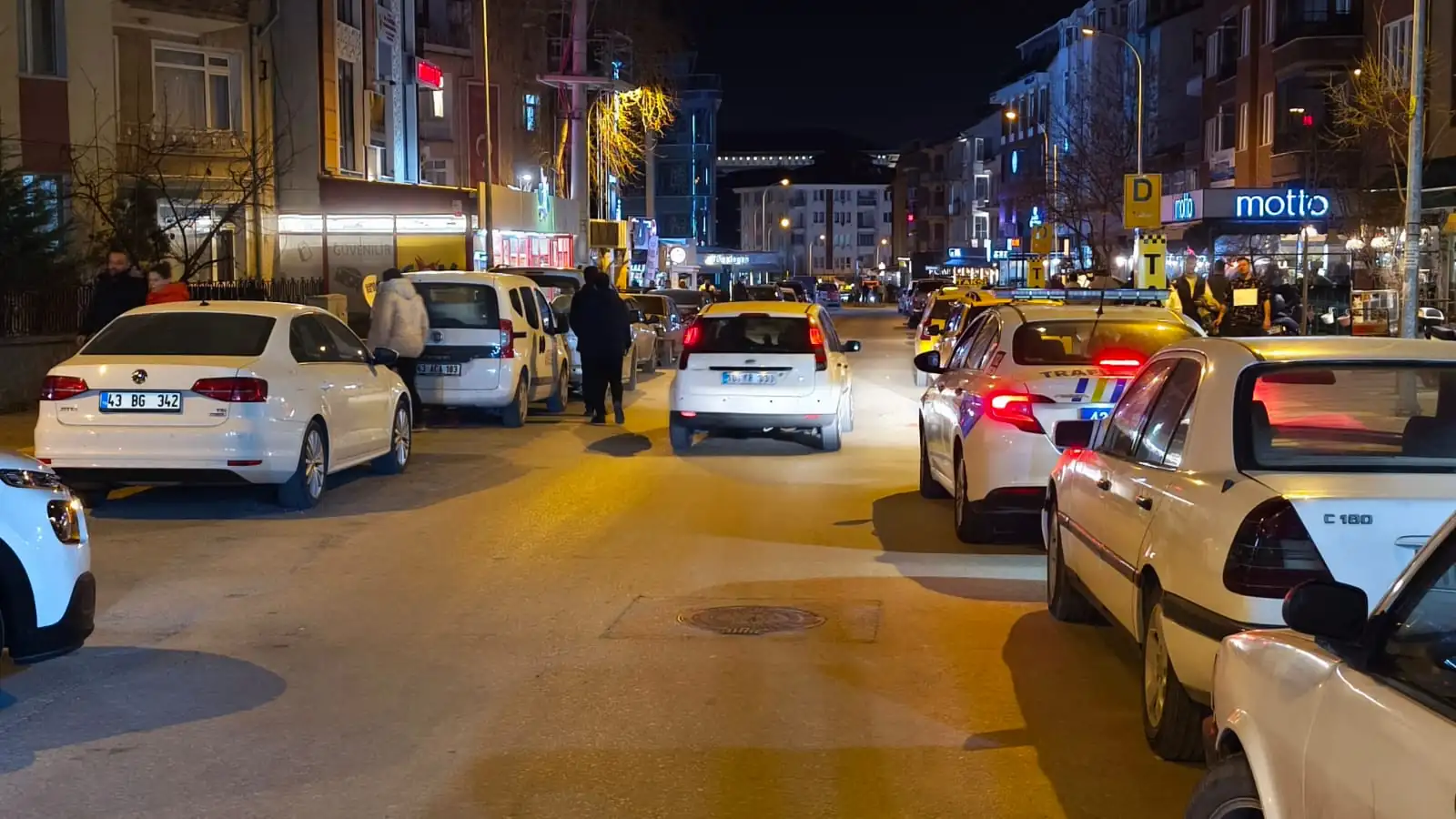 Kütahya’da Yüksek Sesle Müzik Dinleyenler Denetlendi1