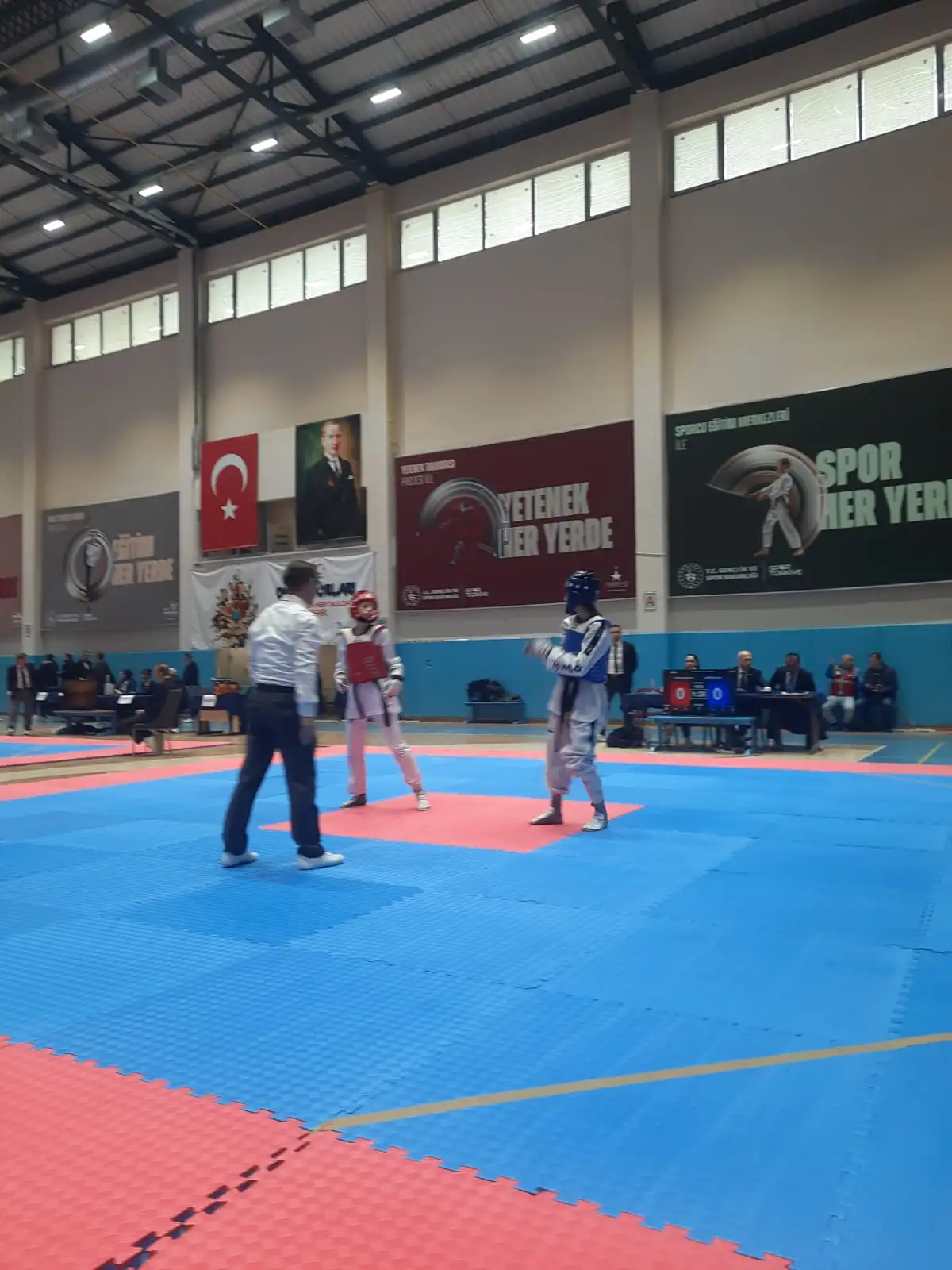 Kütahyalı Taekwondocu Güllüzar, Türkiye Ikincisi 1