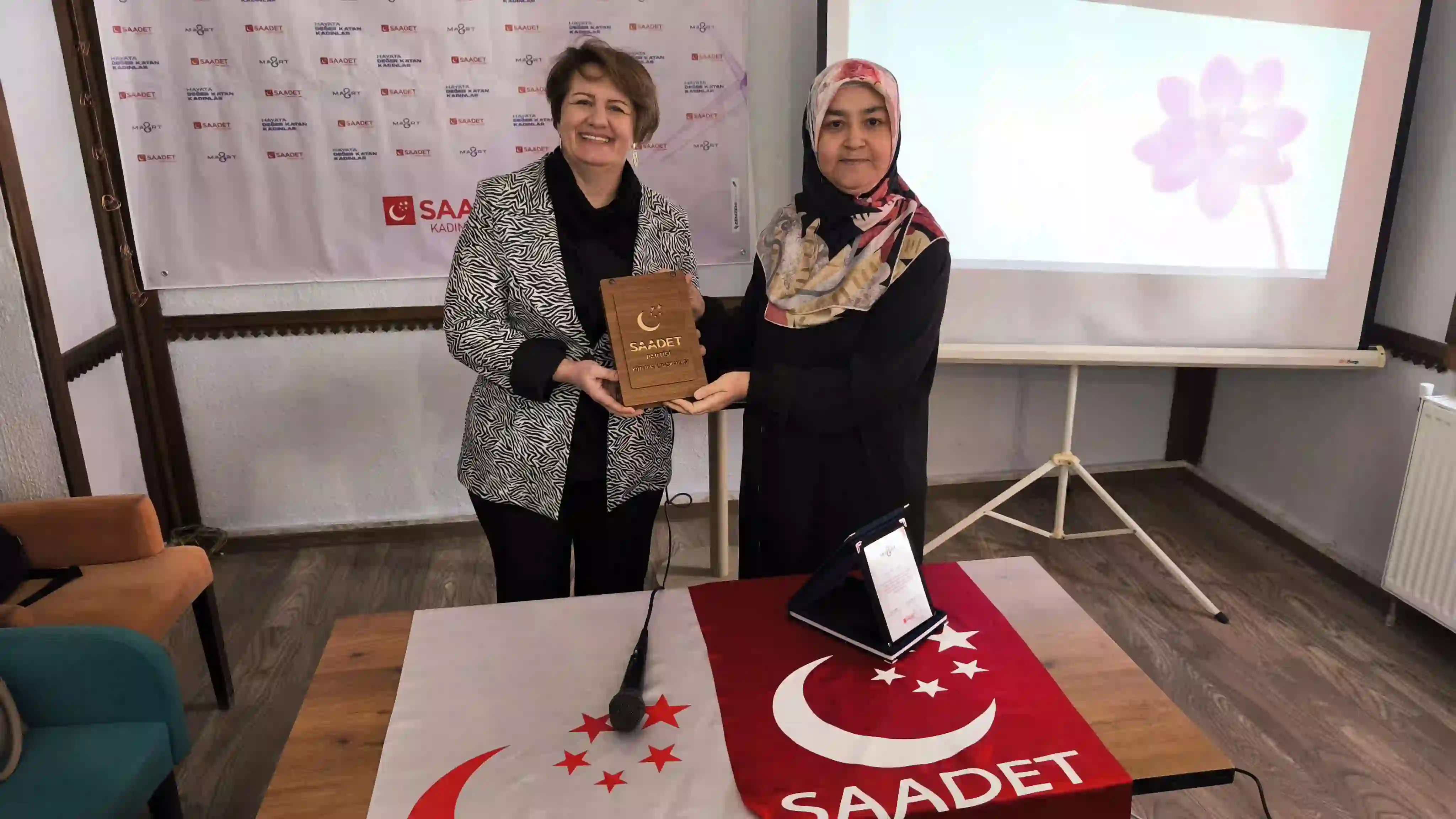 Kütahya’ya Değer Katan Kadınlar Ödüllendirildi (3)