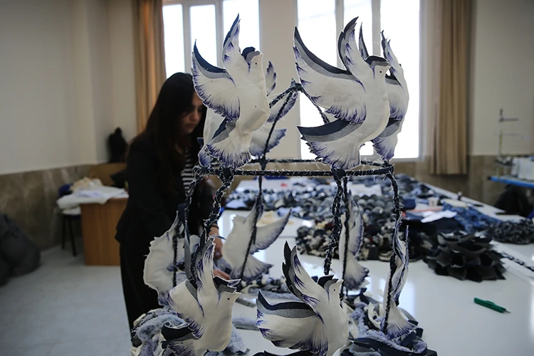 Öğrenciler Atık Kumaşlardan Sürdürülebilir Kıyafet Ve Aksesuarlar Tasarladı (2)