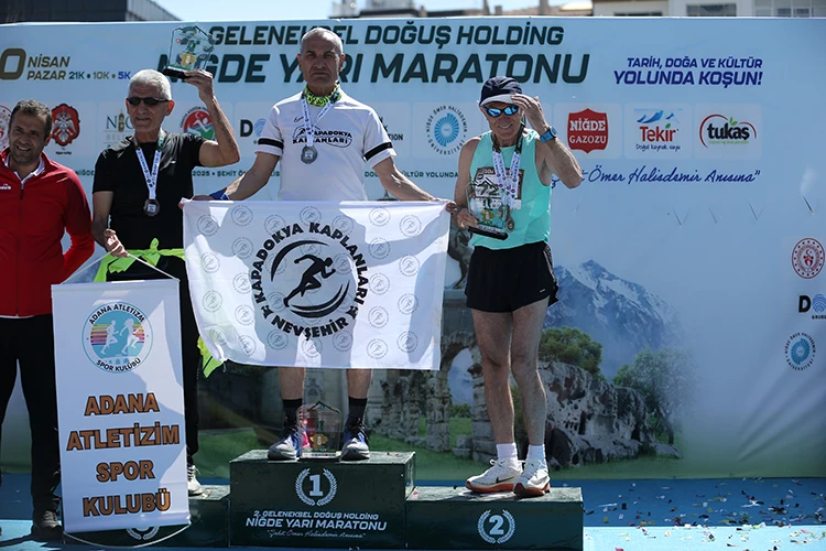 67 Yaşında Atletizmle 108 Madalya Kazanıldı1